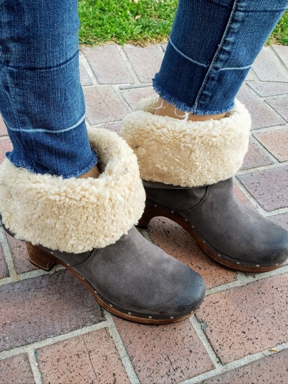 $225 UGG Lynnea Shearling Lined Studded Fold Over Boots